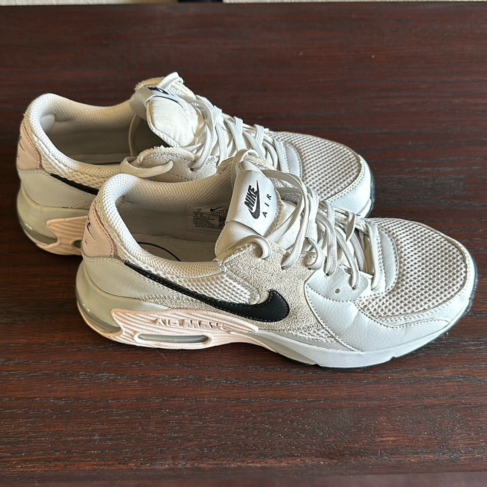 Women’s Nike Air Max 90s